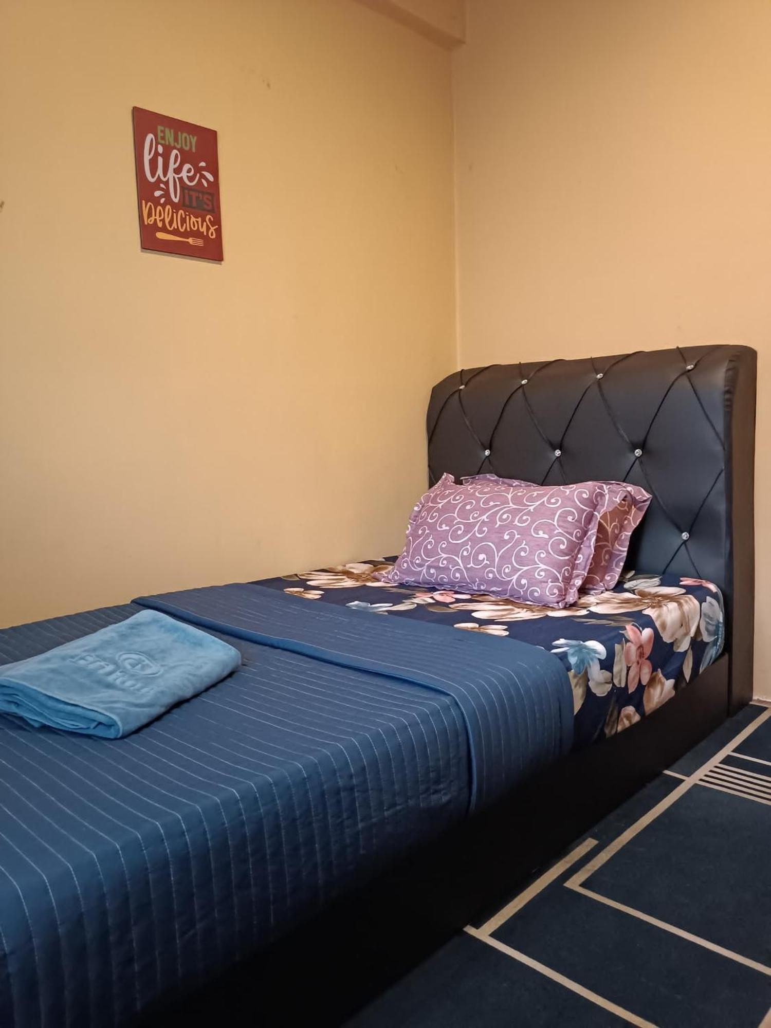 M.Fr Homestay Pangsapuri Putra Damai Putrajaya Exterior photo