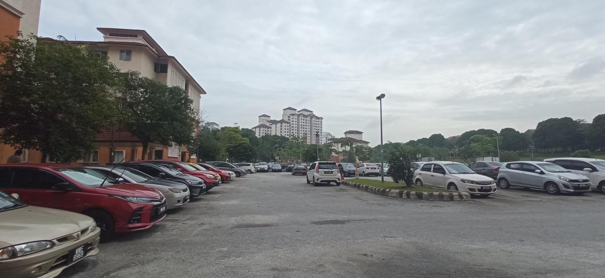 M.Fr Homestay Pangsapuri Putra Damai Putrajaya Exterior photo